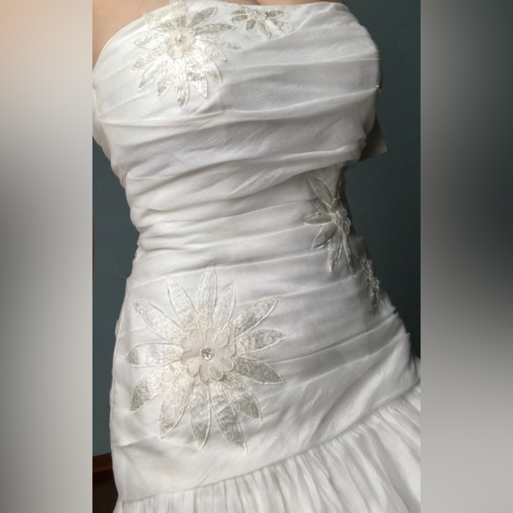 2 sunflower embroidery crepe pleated train mermaid trumpet wedding dress Galina - Picture 1 of 9
